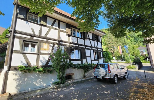 Grenzach-Wyhlen Appartement | 400-year-old half-timbered house in the village center by the village well