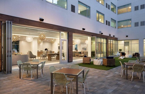North Burnet Hôtel | 41 m² Hôtel ∙ 127 personnes