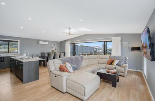 Bermagui Maison | 42 Songlark