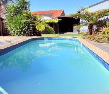 Emalahleni Maison | 43 Home