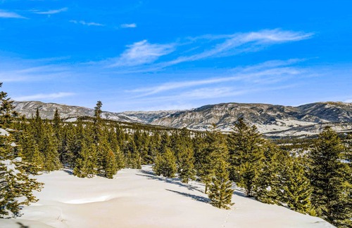 Gallatin Gateway Cabine | 448 m² Chalet ∙ 4 chambres ∙ 8 personnes
