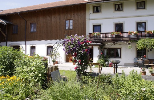 Otterfing Appartement | Appartement de 45 m² sur le côté sud avec la voûte restaurée