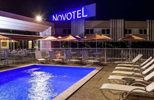 Sennece-les-Macon Hôtel | 45 m² Hôtel ∙ 127 personnes