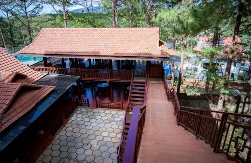 Kon Plong Hôtel | 45 m² Hôtel ∙ 6 personnes