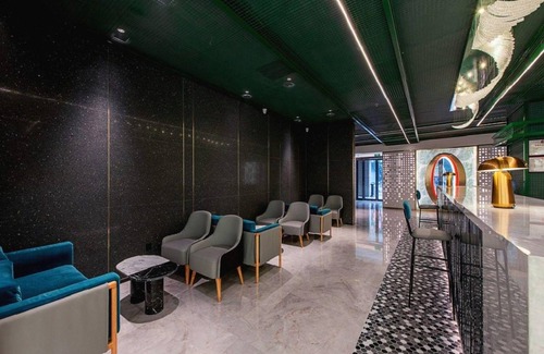 East Huanshi Road Hôtel | 45 m² Hôtel ∙ 8 personnes