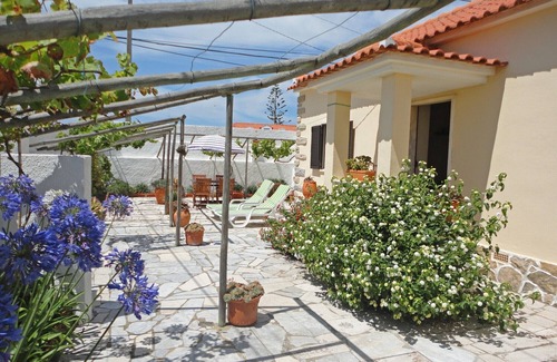 Praia das Macas Cottage | Jardins et BBQs, à 5 minutes à pied de la plage, Praia das Maçãs