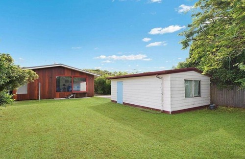 Currimundi Maison | 46 Gothic Parade Currimundi QLD