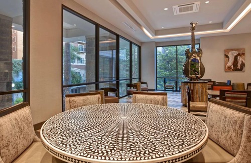 Main - Military Plaza Hôtel | 46 m² Hôtel ∙ 127 personnes