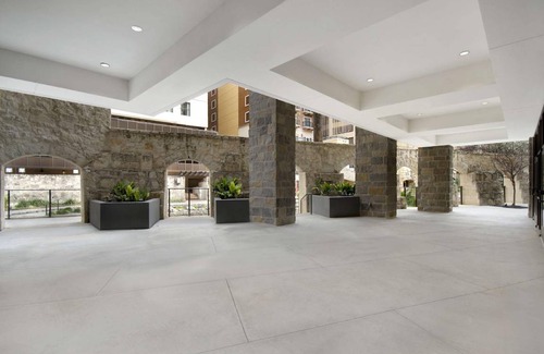 Main - Military Plaza Hôtel | 46 m² Hôtel ∙ 127 personnes