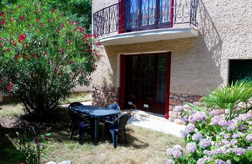 Vernet-les-Bains Appartement | Appartement F2 de 48 m² avec jardin au rdc villa à 5 min. à pied des Thermes
