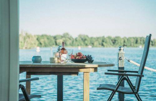 Toplitz Location De Bateaux | 48 m² Péniche ∙ 2 chambres ∙ 6 personnes