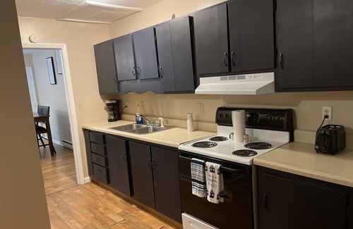 Summerlee Maison | 498 C Terry Ave