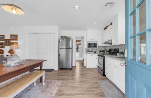 Cherry Grove Beach Maison | 4BD Charming Beach Home-Pet Friendly-Cherry Grove