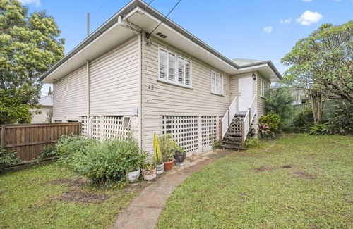 Holland Park West Maison | 4BDR 2BTH Home Holland Park