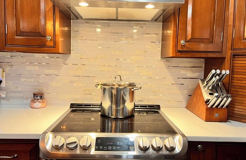 Lorton Maison | 4beds get away tropical SFH near DC