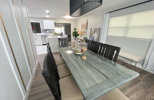 Oak Ridge Maison | 4BR/2.5BTH Beautiful Home with Covered Patio