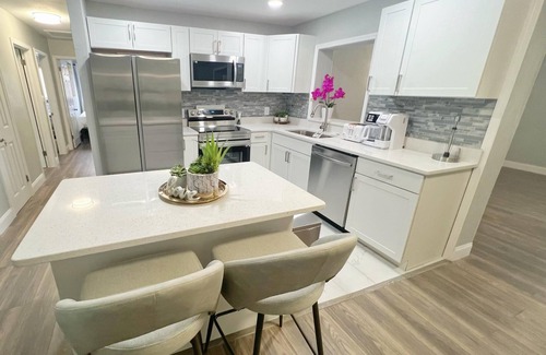Oak Ridge Maison | 4BR/2.5BTH Beautiful Home with Covered Patio