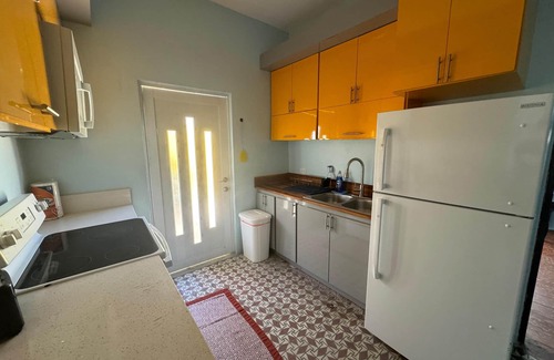 Arecibo Pueblo Appartement | 4BR/2BA Centrally-located in Arecibo Near Beach UNIT 1