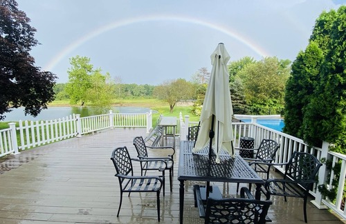 Valatie Maison | 4BR, 3.5BA Family House Great for Vacationing or Temporary Stays