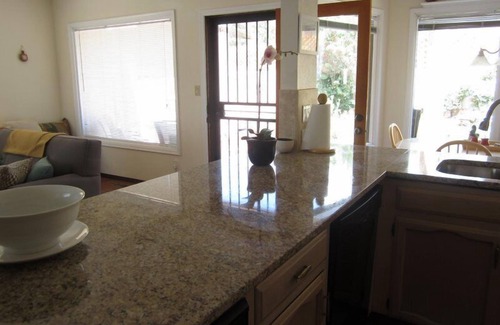 Sandia Heights South Maison | 4BR Adobe Home avec piscine, Sandia Heights, vue à 360 degrés