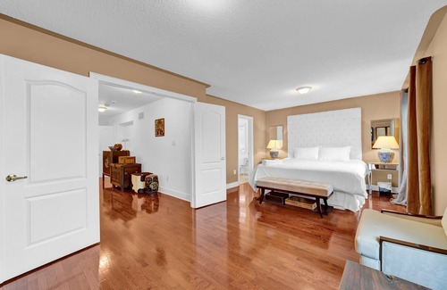 West Oak Trails Maison | 4BR Beautiful Spacious Home w Office!