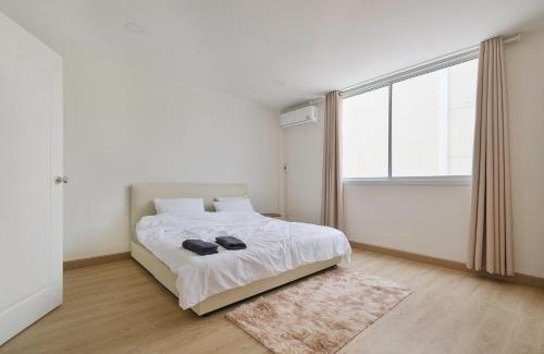 Bang Khen Appartement | 4BR Cozy House with Local Views and Cafes