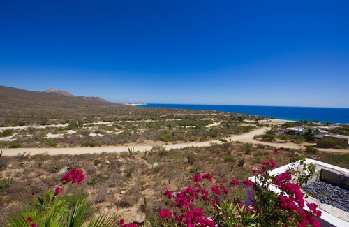 Laguna Hills Villa | 4BR - Maison personnalisée - Vues à couper le souffle - À énergie solaire