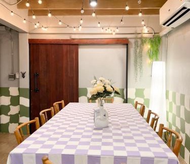 Chom Phon Maison | 4BR entire house next to Skytrain BTS and Subway MRT Chatuchak