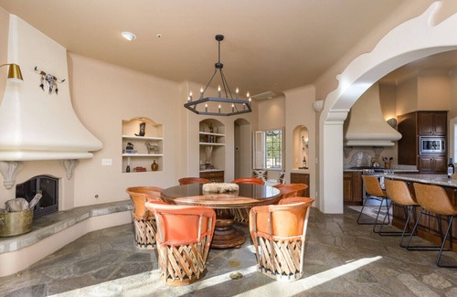 Carefree Maison | 4BR Rustic Southwest | Heated Pool | Pickleball