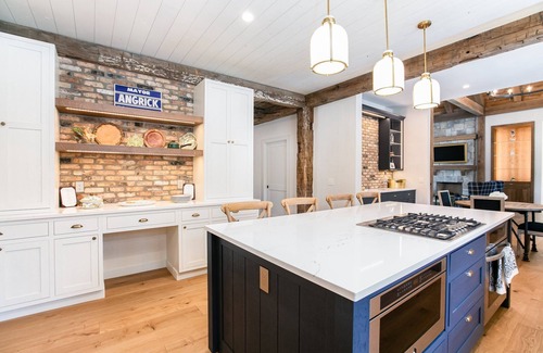 Georgetown Maison | 4BR Fr. Sorin's House w/ Pool and Paddle Tennis