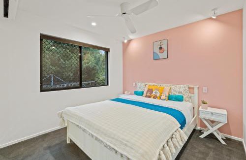 Macgregor Appartement | 4BR Haven in MacGregor - Family Fun Awaits