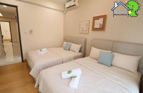 Central District Appartement | 4BR high floor unblock seaview danga bay Lovell by Gdragon HomeStay
