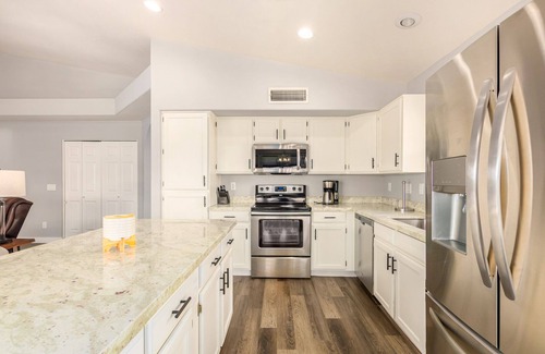 Avondale Maison | 4BR Home w/ Heated Pool | Prime Location