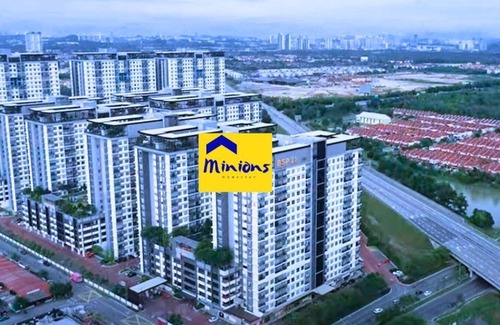 Bandar Saujana Putra Copropriété | 4BR Minions Homestay-Free WiFi & Parking Near KLIA & MAHSA