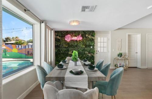 North Mountain Maison | 4BR Moon Valley Home with Pool - Room for 10