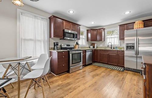Georgetown Maison | 4BR pet-friendly 105 year old home in historic Downtown Georgetown. Oak-lined streets.