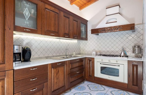 Sezze Villa | 4BR Villa près de Rome et des plages sur 16 Immobilier Acre avec piscine / New AC !!!!!