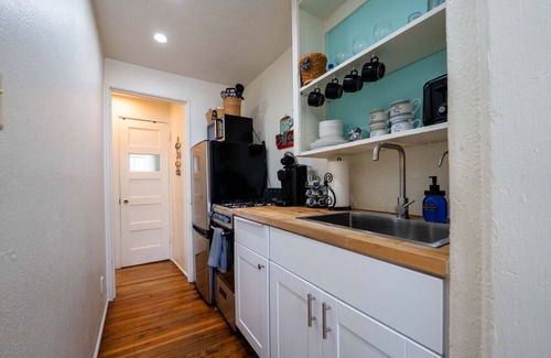 Downtown Tucson Maison | Christmas Festival 4BR Retreat w Pvt Yard & Fun