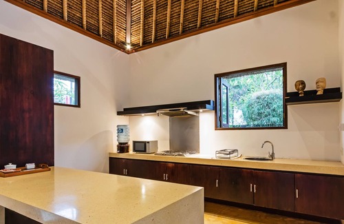Sengkidu Villa | 4BR Villa Sasoon 100 mt to Beach