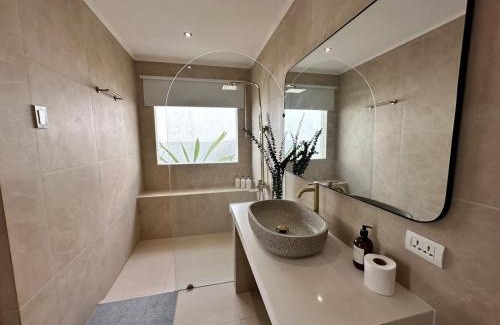 Calatagan Villa | 4BR Villa with Pool in Calatagan Batangas up to 16 Guests