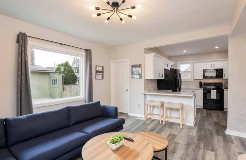 Merion Village Maison | The Alley House, Merion Village, Columbus, OH. 4-bed, 2-bath, hot tub and patio.