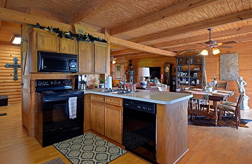 Caldwell County Cabine | 4D Guest Ranch~Large private pool with volley ball and basket ball nets