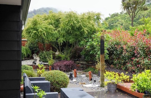 Nelson Maison | 4kms from CBD, pet-friendly, bike tracks/ bus right out the gate, family/couples