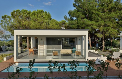 Litochoro Villa | 4rosesvillas - Green Rose Villa