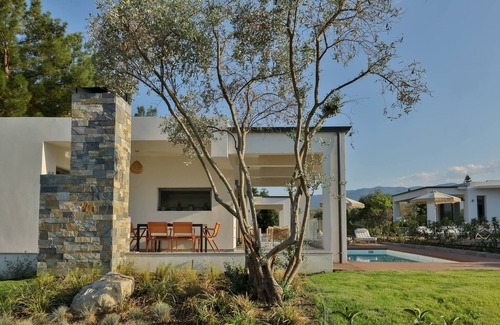 Litochoro Villa | 4rosesvillas - Green Rose Villa