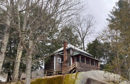 Eagle Bay Cabine | 4th Lake Front Cliff Camp @ Eagle Bay Village