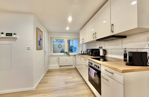 Bielefeld Appartement | 5-7 persons, Wifi, terrace, new, near Nordpark and supermarkets BIELEFELD