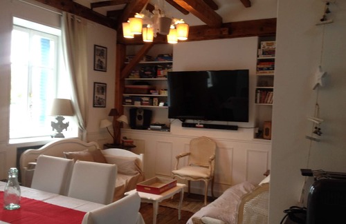 Vittel Villa | Appartement 5* de 4 à 6 pers. dans maison de maître quartier thermal VITTEL