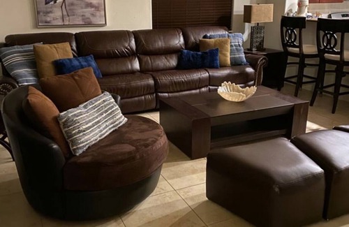 Tortolita Maison | 5 BDR 5 BATH home with 4 car garage