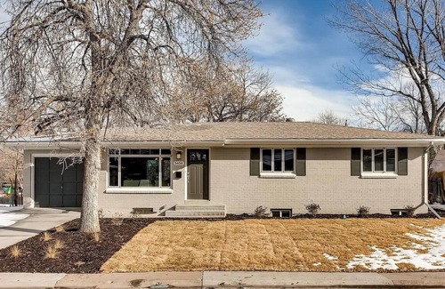 Columbine Valley Maison | 5-Bdrm-Remodeled-Modern-New-Appliances-Furniture